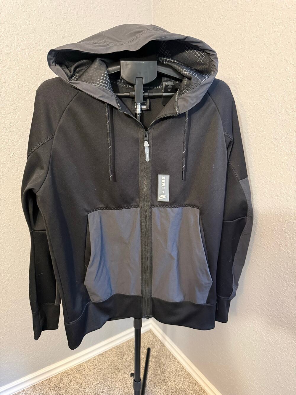 Nike Sportswear Air Max "Grid" Full-Zip Hoodie Large